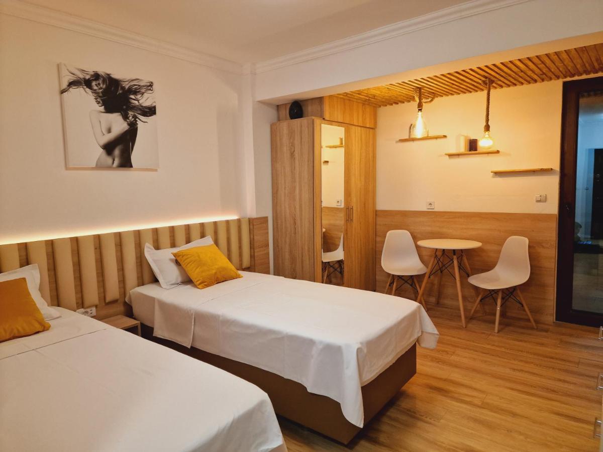 Airport Easy Link Apartman Jászvásár Kültér fotó