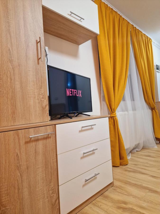 Airport Easy Link Apartman Jászvásár Kültér fotó