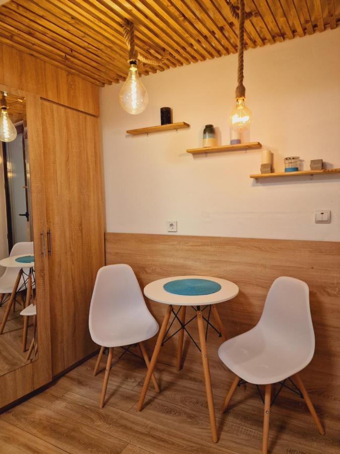 Airport Easy Link Apartman Jászvásár Kültér fotó