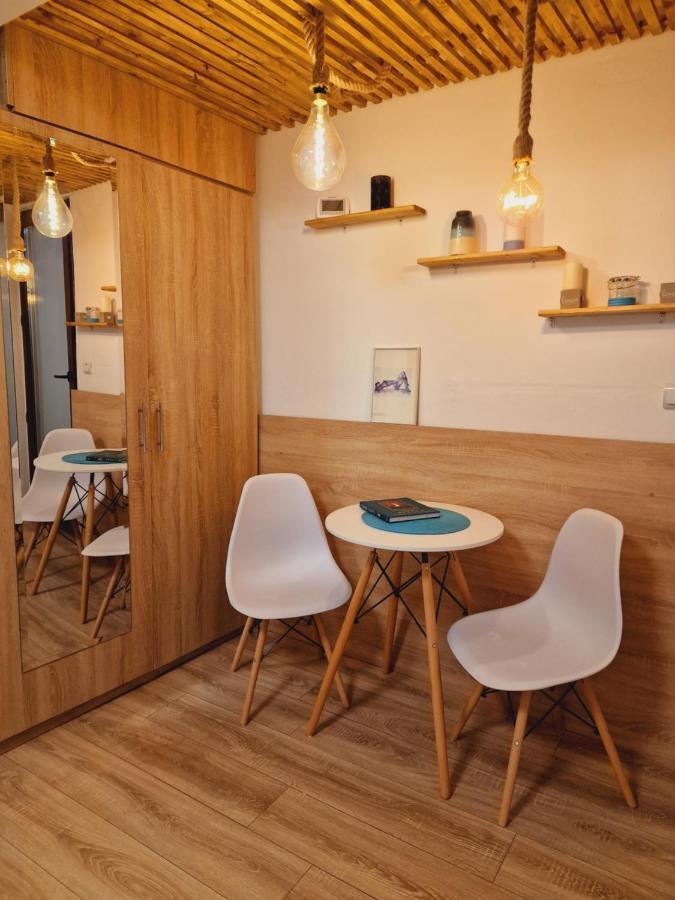 Airport Easy Link Apartman Jászvásár Kültér fotó